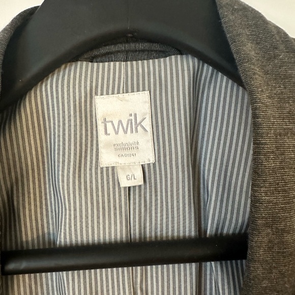 TWIK no collar gray woman’s blazer size L - Picture 2 of 2